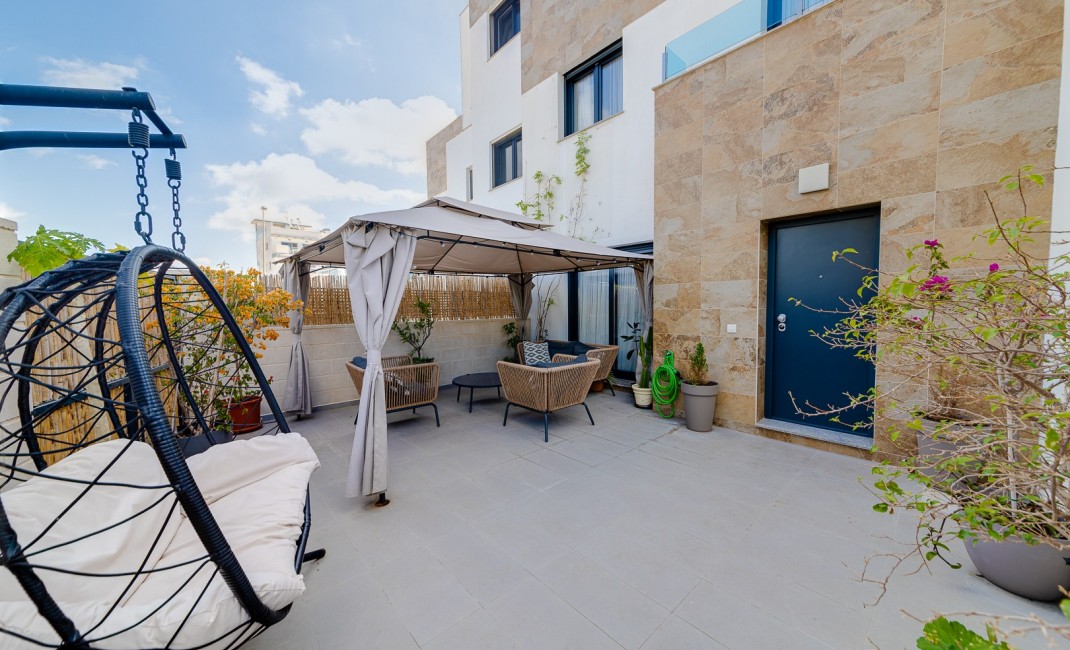 Sale - Townhouse / Terraced House - Orihuela Costa - Las Filipinas