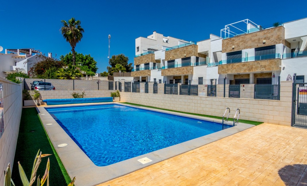 Sale - Townhouse / Terraced House - Orihuela Costa - Las Filipinas