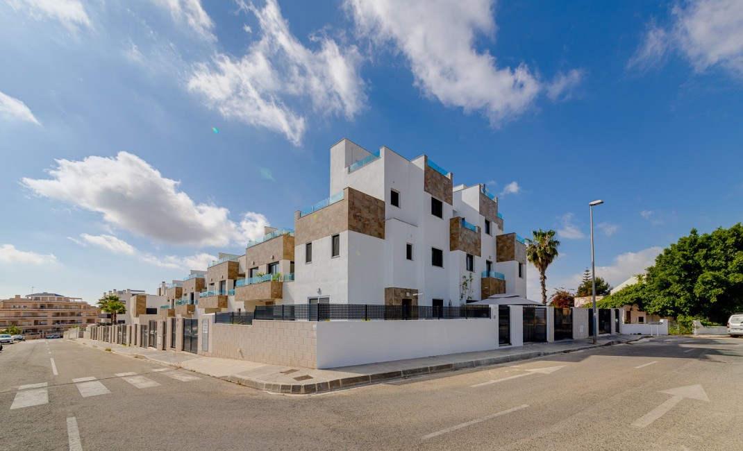 Sale - Townhouse / Terraced House - Orihuela Costa - Las Filipinas
