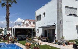 Revente - Villa / House - Torrevieja - La Siesta - El Salado -  Torreta