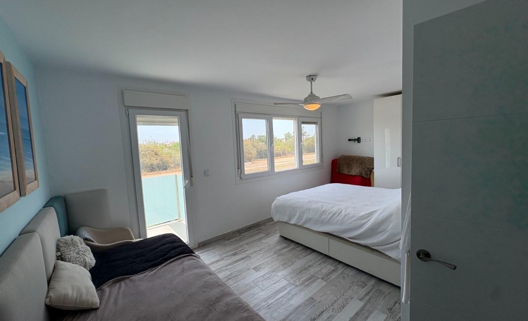 Revente - Villa / House - Torrevieja - La Siesta - El Salado -  Torreta